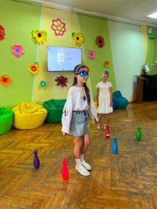 Діти на заході в бібліотеці